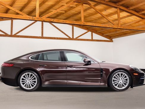Used 2018 Porsche Panamera 4S AWD/4WD image 6