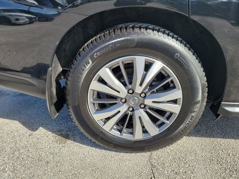 Used 2020 Nissan Pathfinder SV image 7