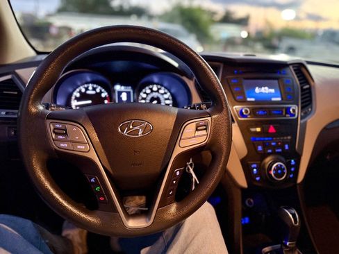 Used 2018 Hyundai Santa Fe Sport image 33