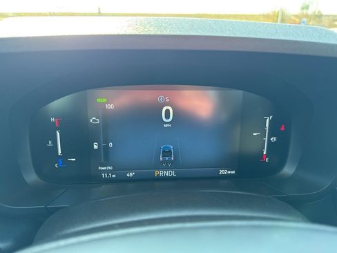 New 2025 Ford Maverick XL w/ Equipment Group 101A image 15