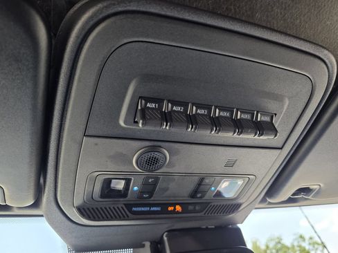 Used 2023 Ford Bronco Black Diamond AWD/4WD image 34