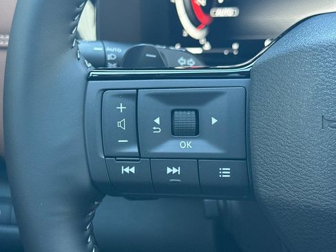 New 2026 Nissan Pathfinder Platinum AWD/4WD image 29