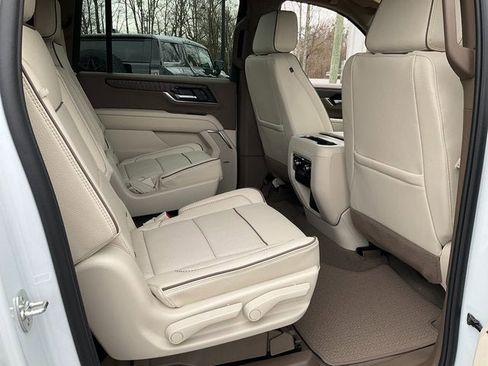 New 2026 GMC Yukon XL Denali image 18