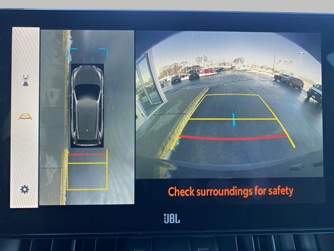 Used 2024 Toyota RAV4 Limited image 23