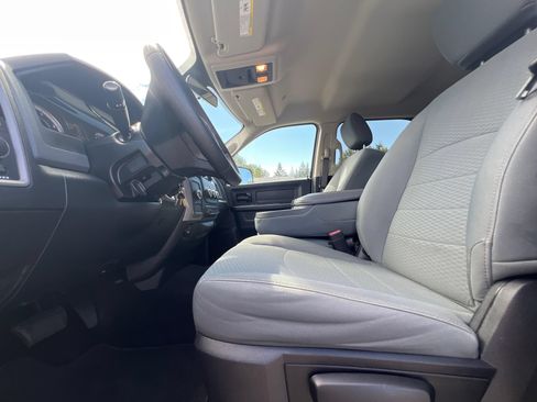 Used 2017 RAM 2500 Tradesman w/ Chrome Appearance Group AWD/4WD image 24