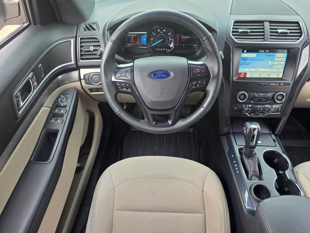 Used 2018 Ford Explorer XLT w/ Equipment Group 201A FWD image 12