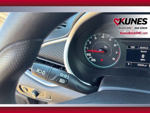 Used 2024 Chevrolet Malibu LT image 14