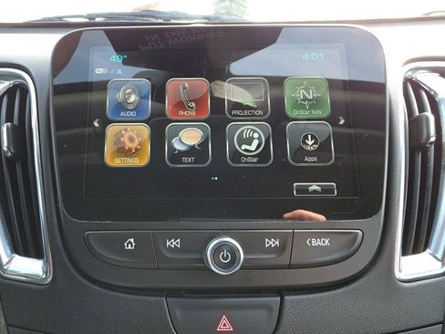 Used 2018 Chevrolet Malibu LT FWD image 19
