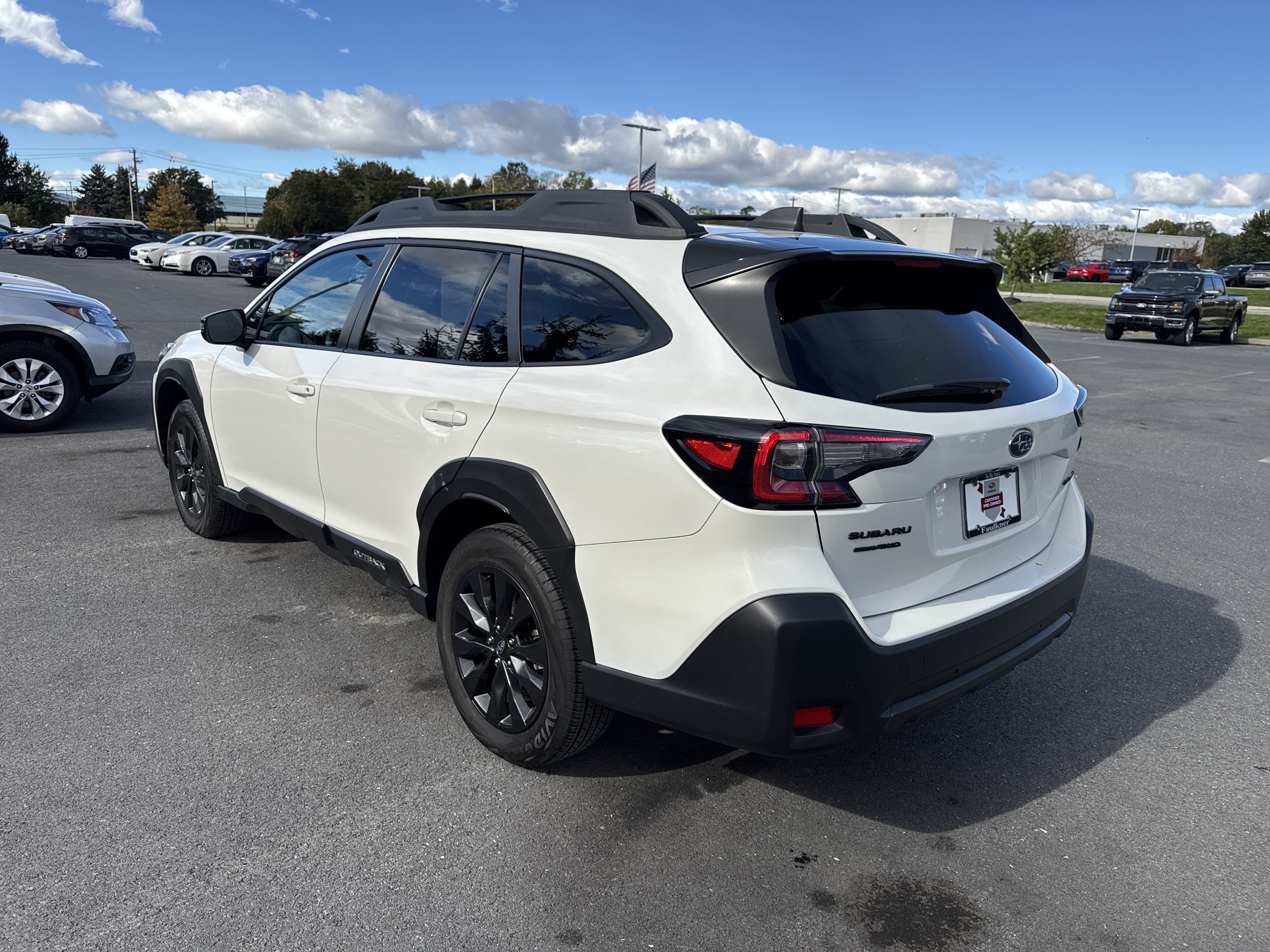 Used 2023 Subaru Outback Onyx Edition AWD/4WD image 25