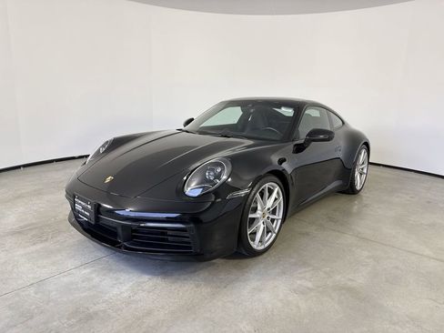 Certified 2024 Porsche 911 Carrera 4 AWD/4WD image 1