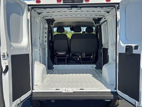 Used 2025 RAM ProMaster 1500 w/ Safety Group image 4