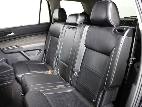 Used 2022 Volkswagen Atlas SE image 25
