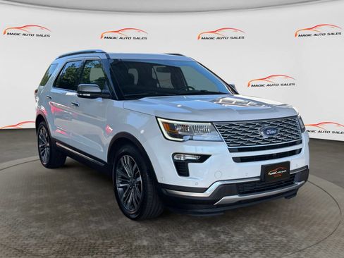 Used 2018 Ford Explorer Platinum AWD/4WD image 5