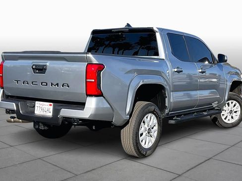 Used 2025 Toyota Tacoma SR5 image 11