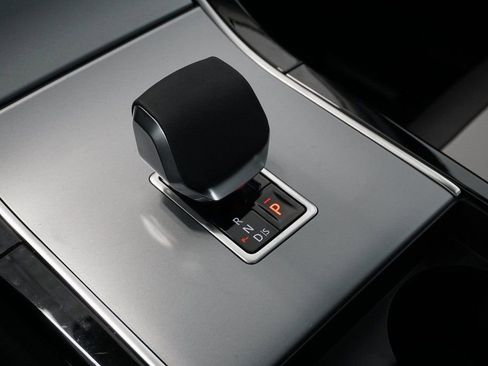 Used 2025 Land Rover Range Rover Velar S image 14