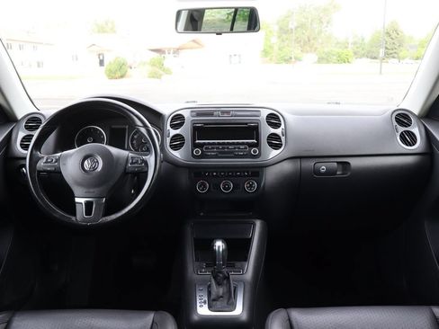 Used 2014 Volkswagen Tiguan SE AWD/4WD image 16