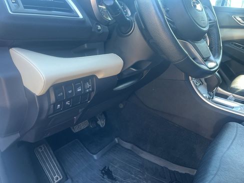 Used 2020 Subaru Ascent Limited w/ Technology Package image 22