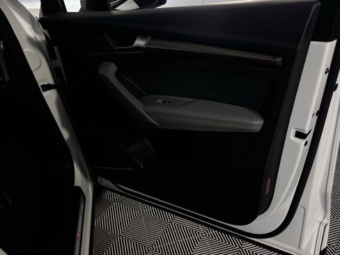 Used 2023 Audi SQ5 Prestige w/ Prestige Package image 34