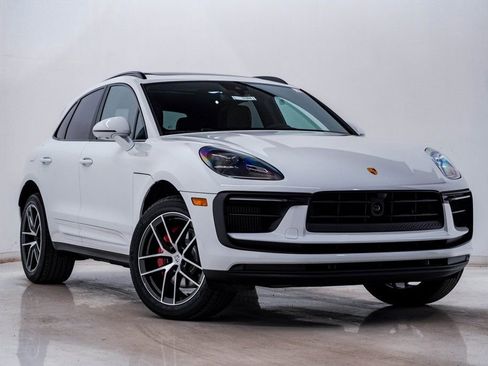 New 2026 Porsche Macan S image 8