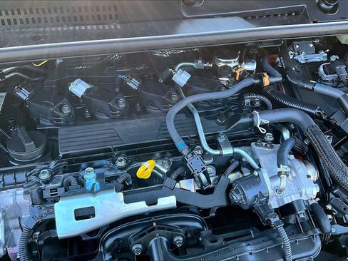 New 2025 Toyota Prius Plug-In Hybrid image 17