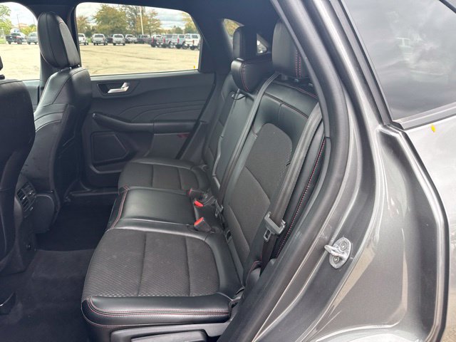 Used 2024 Ford Escape ST-Line w/ Tech Pack #1 AWD/4WD image 13
