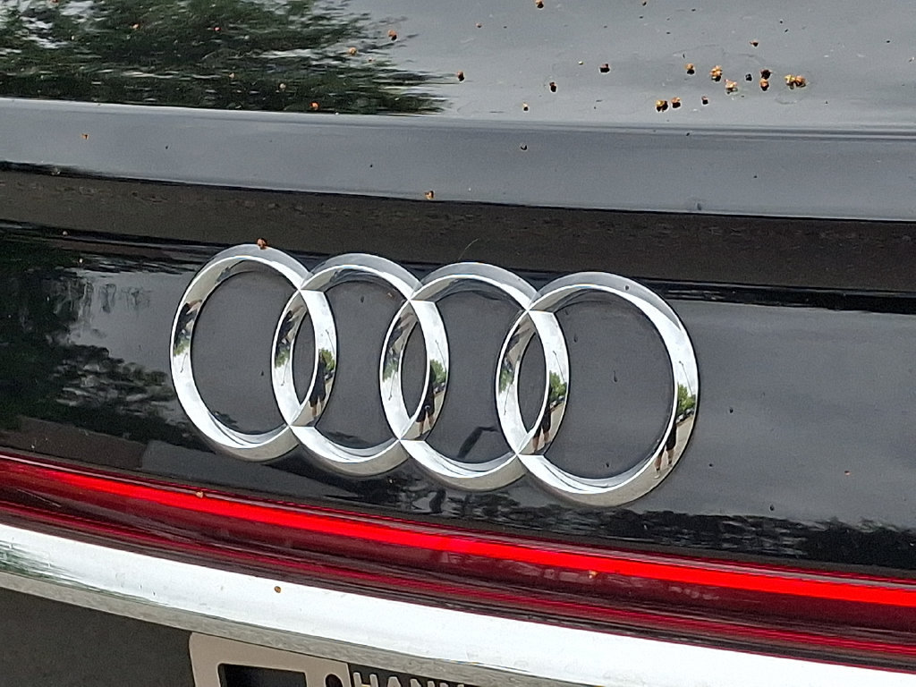 Used 2023 Audi A8 L 3.0T w/ Comfort Plus Package AWD/4WD image 32
