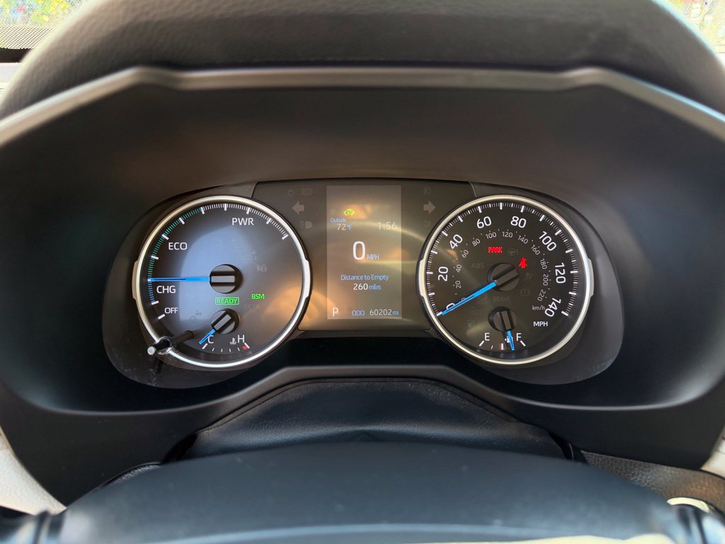 Used 2020 Toyota RAV4 XLE w/ XLE Grade Weather Package AWD/4WD image 20