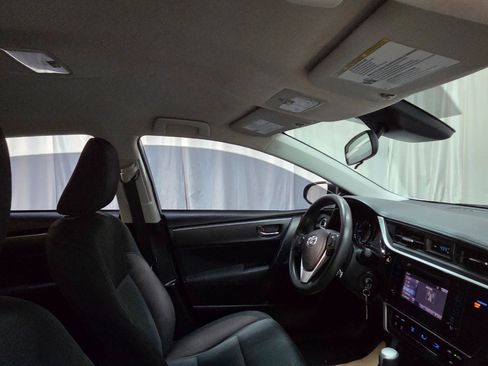 Used 2019 Toyota Corolla LE image 22