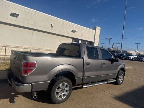 Used 2013 Ford F150 XLT w/ XLT Chrome Pkg image 4