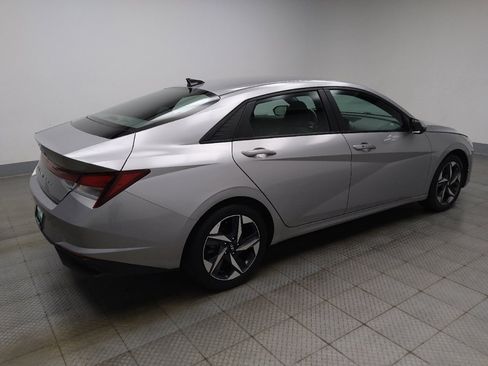 Used 2023 Hyundai Elantra SEL w/ Convenience Package image 10