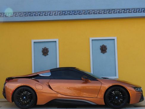 Used 2019 BMW i8 Roadster AWD/4WD image 24