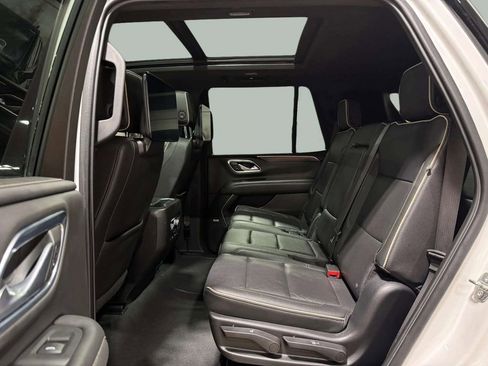 Used 2022 GMC Yukon SLT w/ SLT Luxury Package AWD/4WD image 25