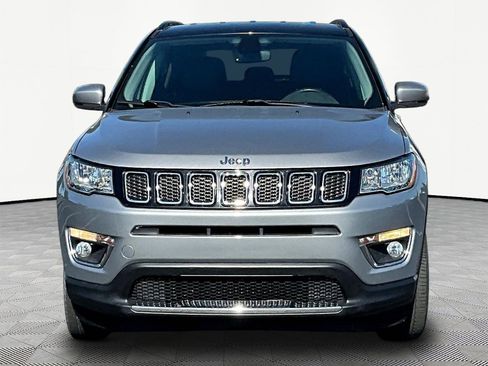 Used 2019 Jeep Compass Limited AWD/4WD image 2
