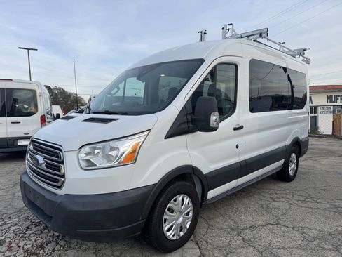 Used 2018 Ford Transit 150 XLT image 3