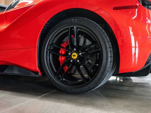 Used 2018 Ferrari 488 Spider RWD image 16
