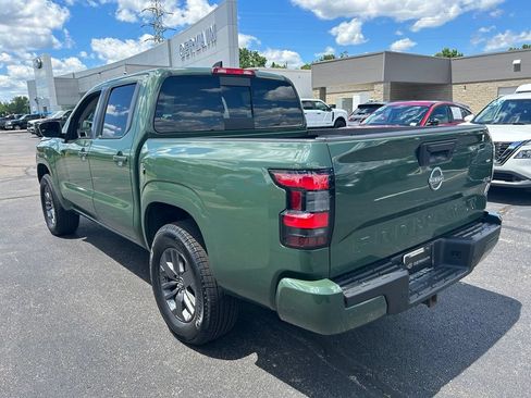 Used 2025 Nissan Frontier SV w/ SV Convenience Package AWD/4WD image 6