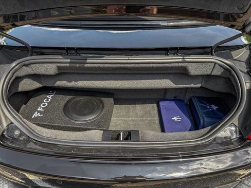 Used 2015 Maserati GranTurismo Sport image 18