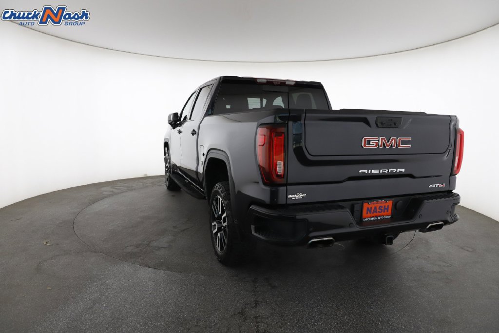 Used 2024 GMC Sierra 1500 AT4 w/ Technology Package AWD/4WD image 10