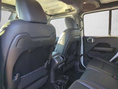 New 2026 Jeep Gladiator Sport image 13