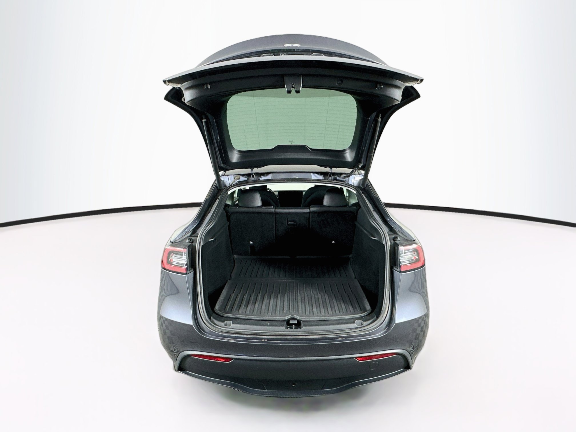 Used 2023 Tesla Model Y Long Range AWD/4WD image 27