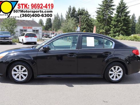 Used 2011 Subaru Legacy 2.5i Premium AWD/4WD image 5