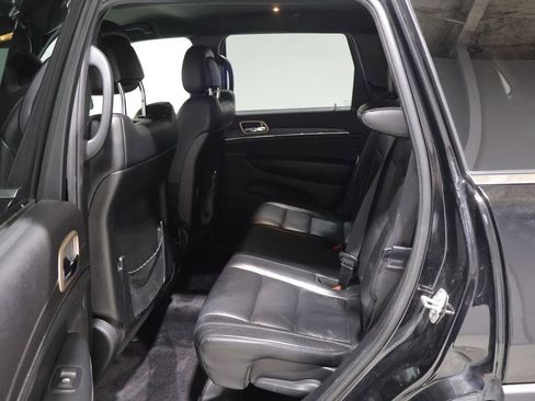 Certified 2017 Jeep Grand Cherokee Limited AWD/4WD image 17