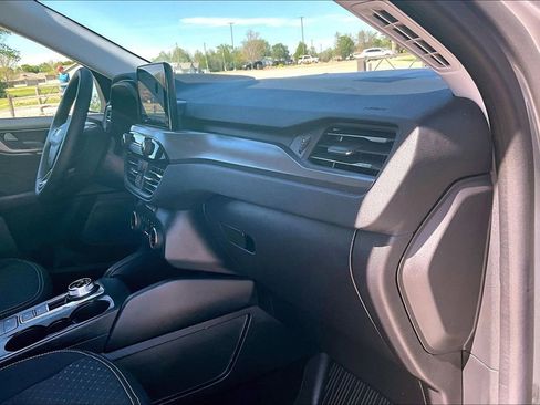 Used 2024 Ford Escape Active w/ Cold Weather Package FWD image 14