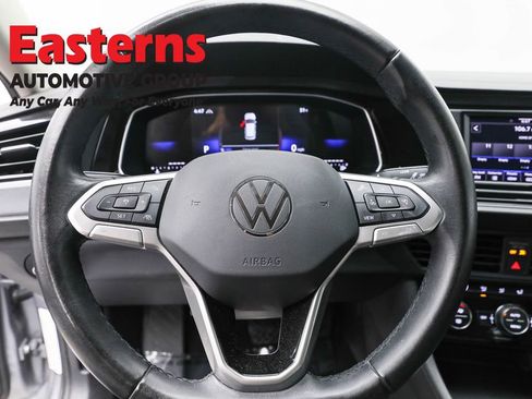 Used 2024 Volkswagen Jetta SE image 10