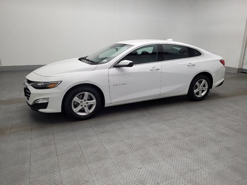 Used 2024 Chevrolet Malibu LT image 2