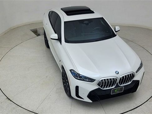 Used 2024 BMW X6 xDrive40i w/ Premium Package image 82