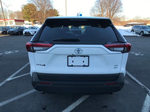 Used 2023 Toyota RAV4 LE image 12