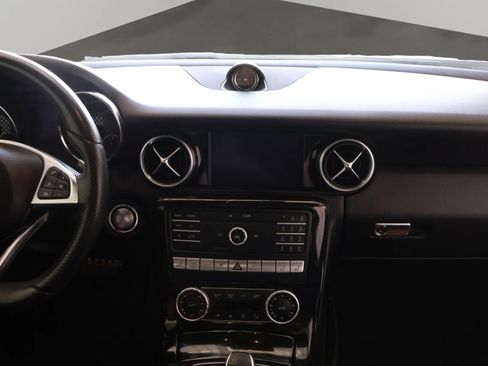 Used 2018 Mercedes-Benz SLC 43 AMG image 27