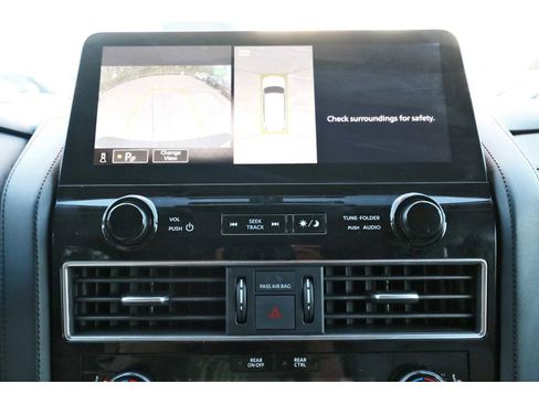 Used 2024 Nissan Armada SL w/ Captain's Chairs Package image 23