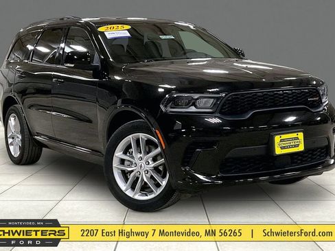 Used 2025 Dodge Durango GT image 1